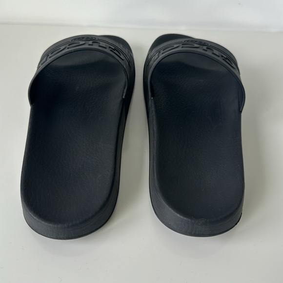 Authentic Gucci  RUBBER  SLIDE SANDAL in black - Size 9 - Picture 4 of 8